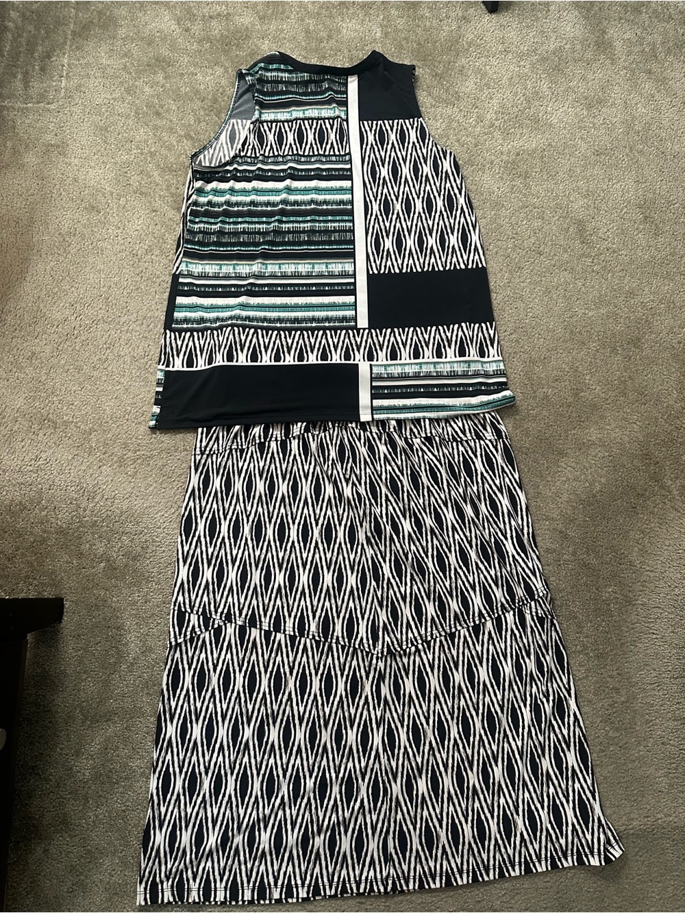 CJ Banks 1X Black, White and Teal Abstract Tunic & Skirt Set